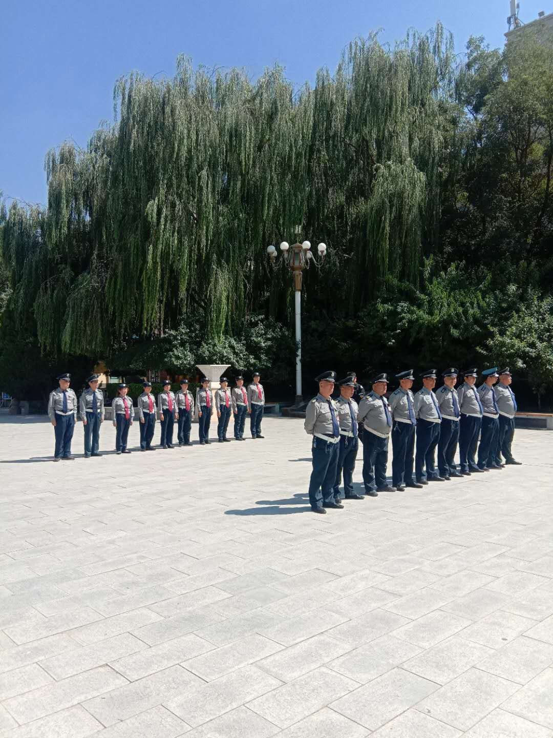 37B24